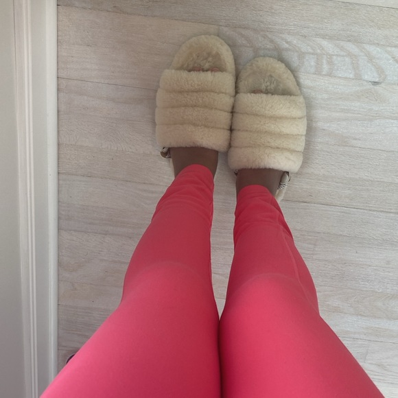 💗LULULEMON ALIGN 23” INCH LIPGLOSS EUC💗 - Picture 3 of 3